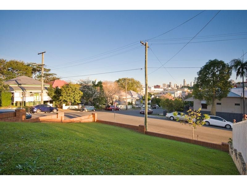 1 Walker Street, Windsor QLD 4030