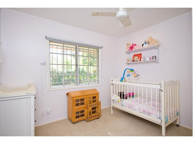 33 Marshall Lane, Kenmore QLD 4069