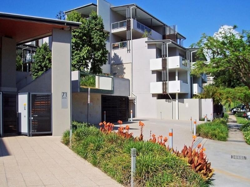 321/71 Beeston Street, Newstead QLD 4006