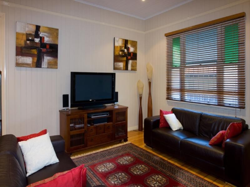 46 Grange Road, Grange QLD 4051