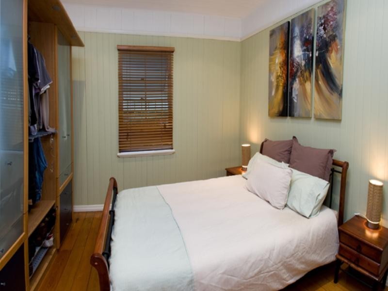 46 Grange Road, Grange QLD 4051