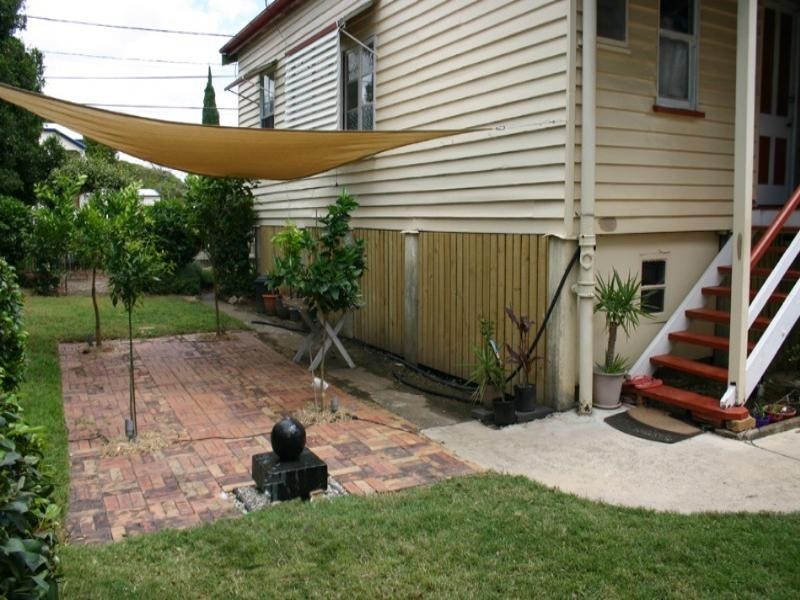 27 Montrose Street, Gordon Park QLD 4031