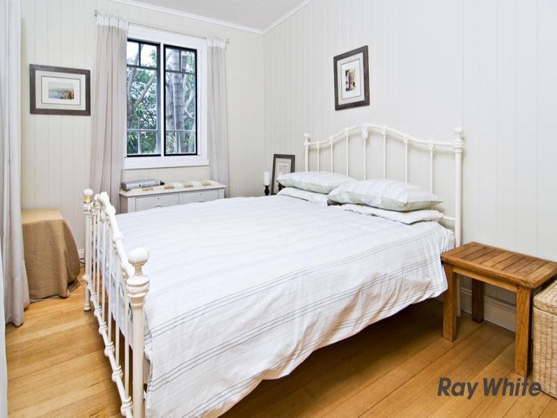 32 Nicholas Street, Windsor QLD 4030