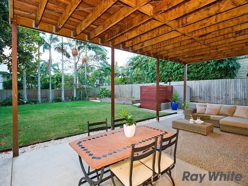 7 Greene Street, Newmarket QLD 4051