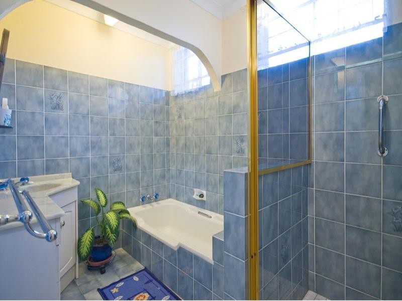 1 Walker Street, Windsor QLD 4030