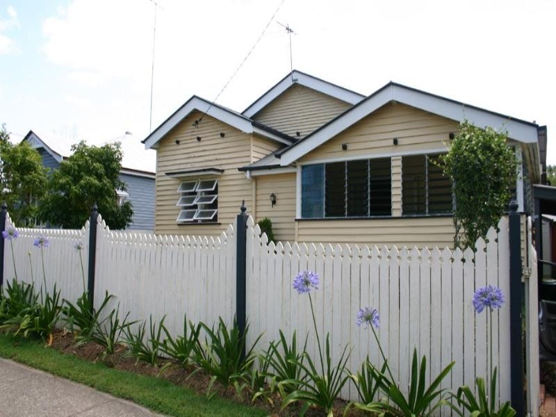 25 Aberleigh Road, Herston QLD 4006