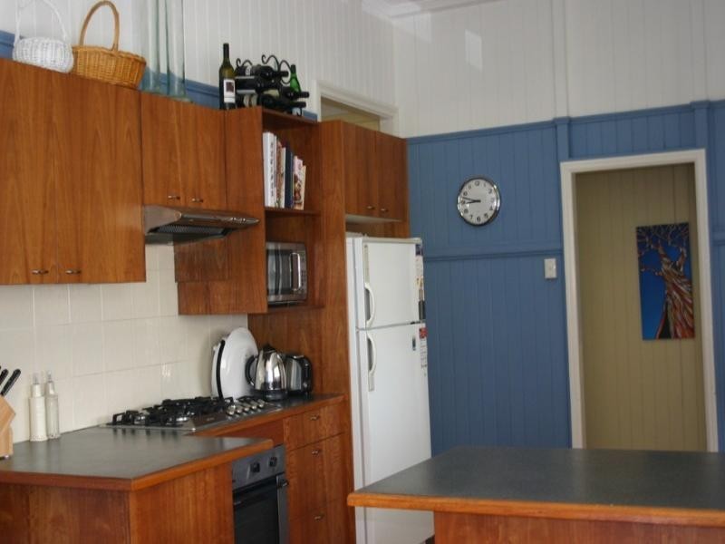 25 Aberleigh Road, Herston QLD 4006