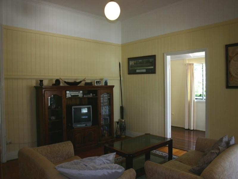 25 Aberleigh Road, Herston QLD 4006