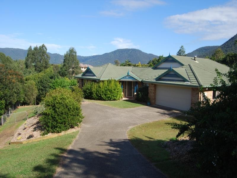 33 Honeywood Court, Samford QLD 4520