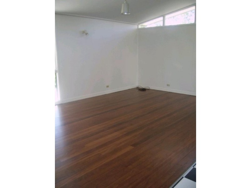 8 North Street, Newmarket QLD 4051