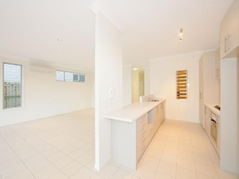 10 Bank Street, Windsor QLD 4030