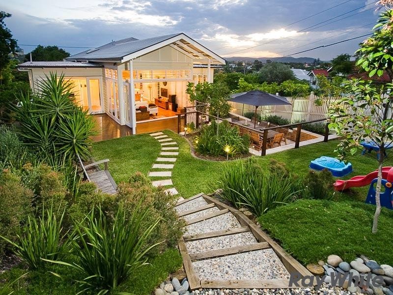 51 Seventh Avenue, Windsor QLD 4030