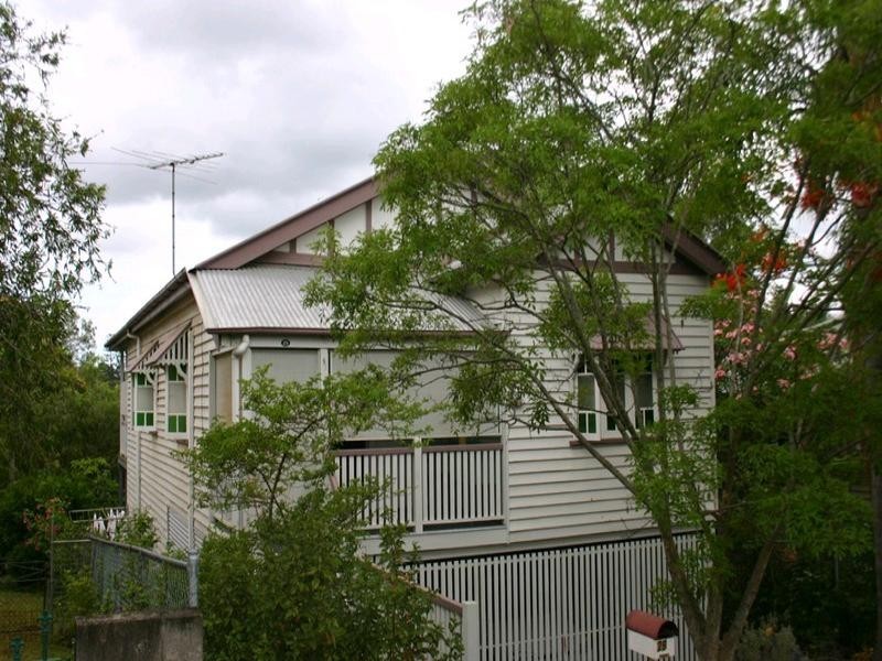 29 Crowther Street, Windsor QLD 4030