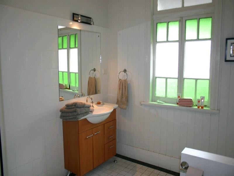 29 Crowther Street, Windsor QLD 4030