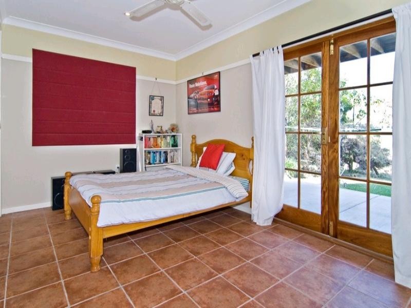 42 Beaconsfield Terrace, Gordon Park QLD 4031