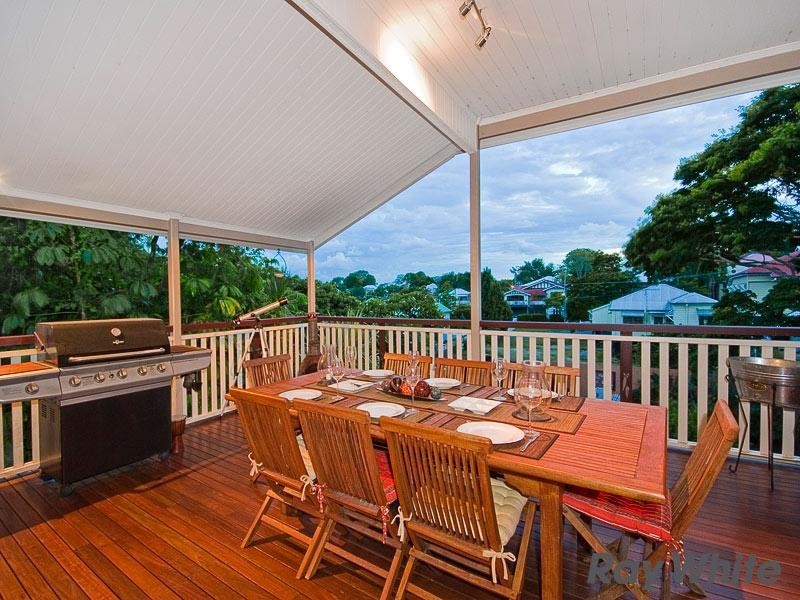 153 Fifth Avenue, Windsor QLD 4030