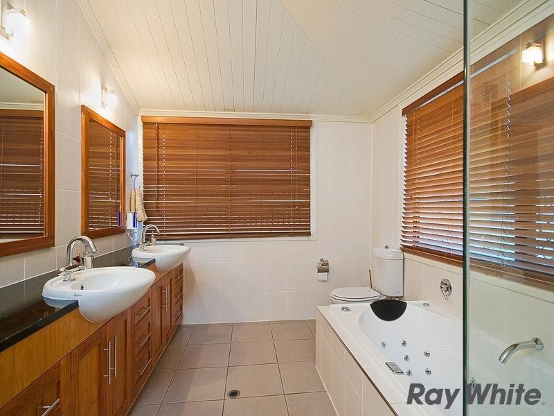 153 Fifth Avenue, Windsor QLD 4030