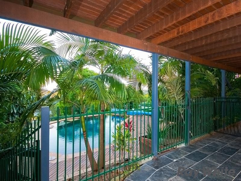 15 Bearsden Avenue, Newmarket QLD 4051