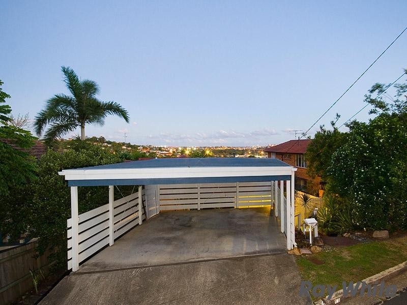 15 Bearsden Avenue, Newmarket QLD 4051