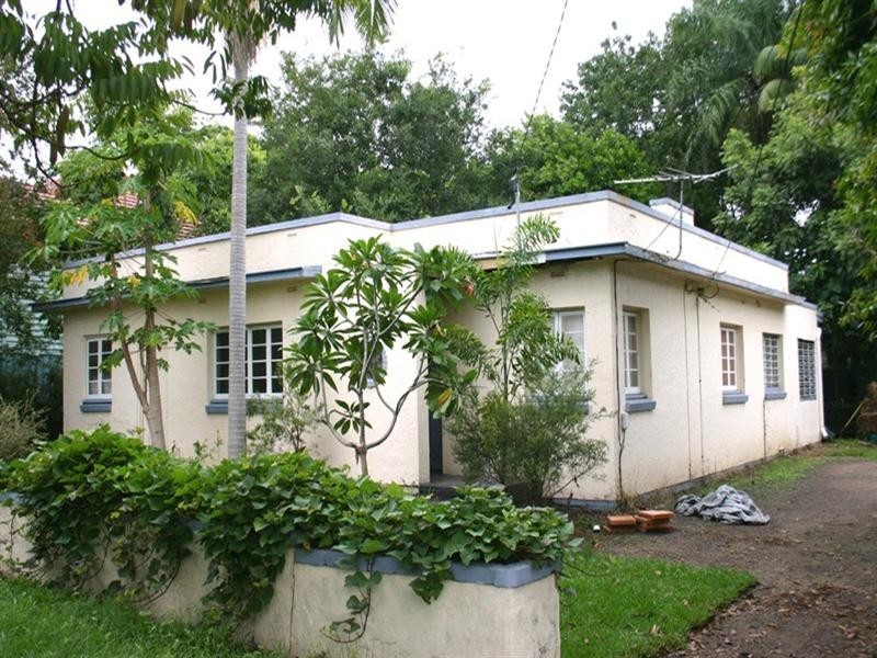 24 Badger Street, Newmarket QLD 4051