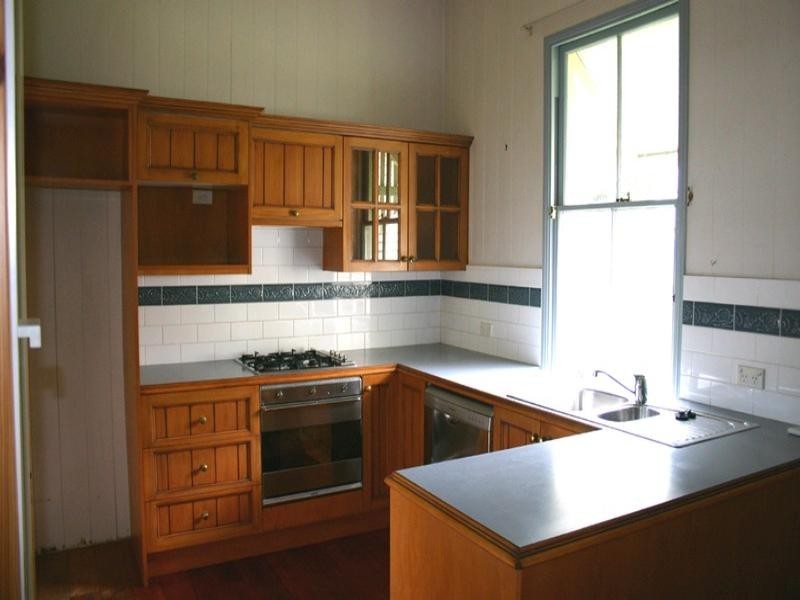 30 Swan Terrace, Windsor QLD 4030