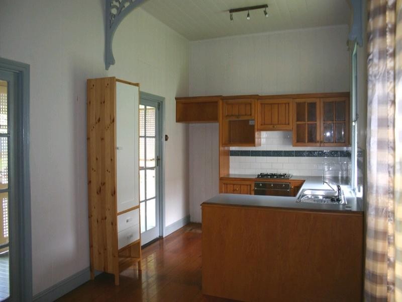 30 Swan Terrace, Windsor QLD 4030