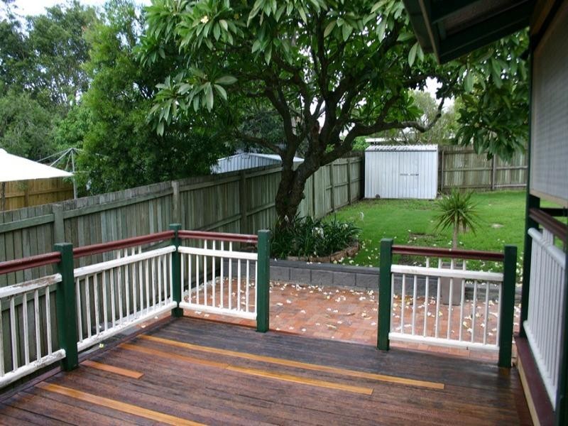 30 Swan Terrace, Windsor QLD 4030