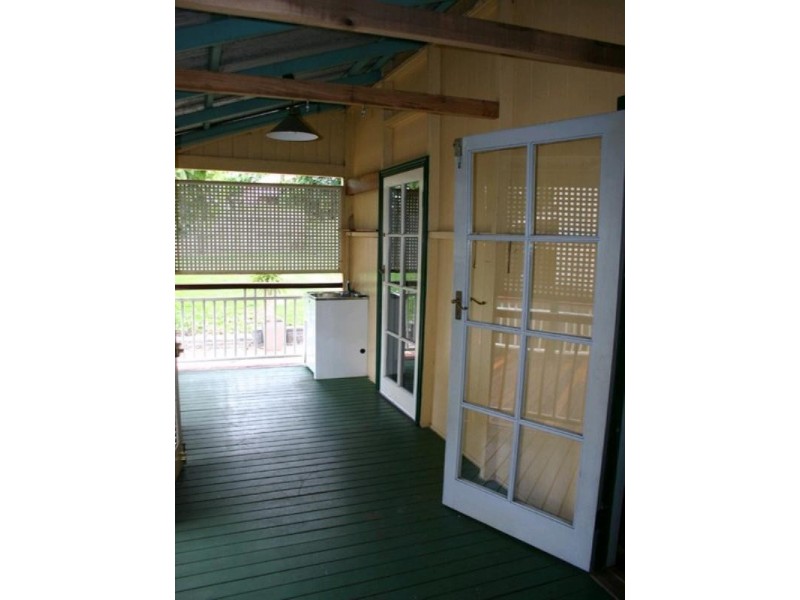 30 Swan Terrace, Windsor QLD 4030