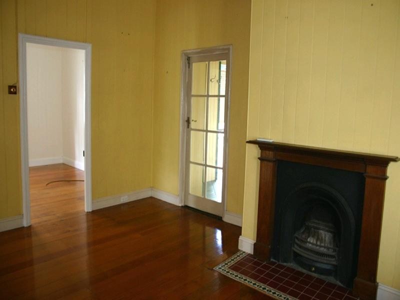 30 Swan Terrace, Windsor QLD 4030