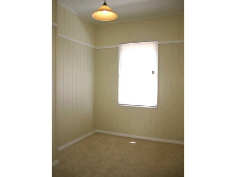 10 Thurlow Street, Newmarket QLD 4051