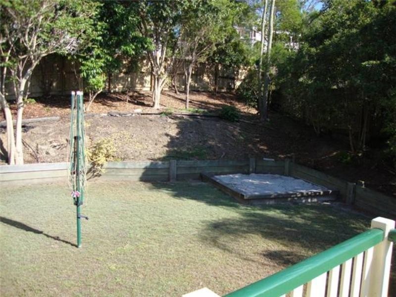 2 Marwood Court, Ferny Hills QLD 4055