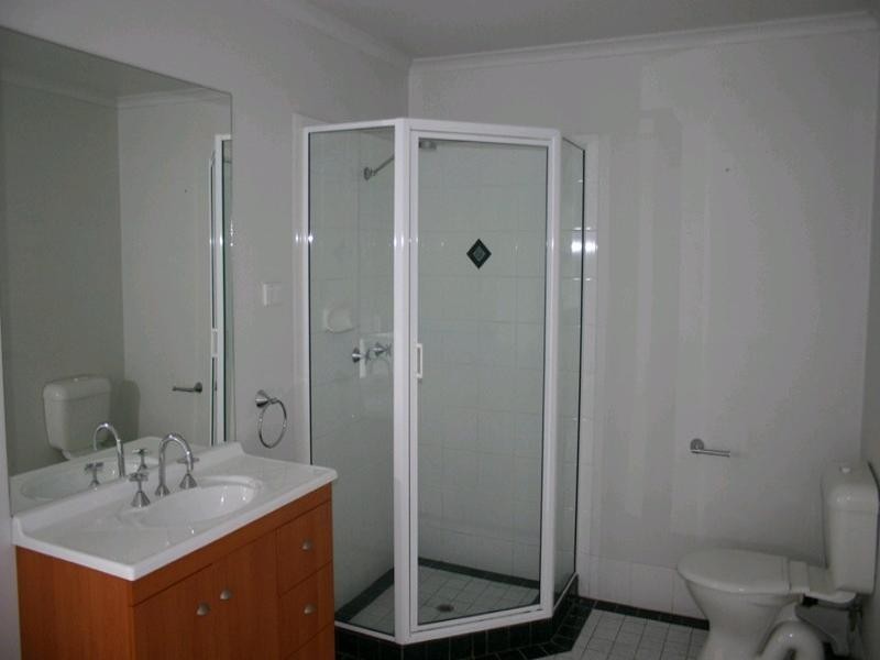 29 Crowther Street, Windsor QLD 4030