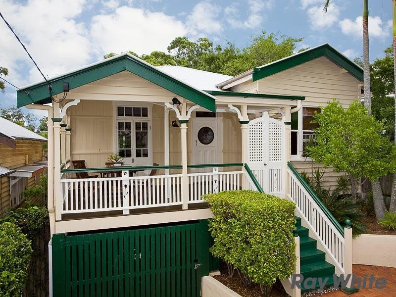 14 Parkhurst Avenue, Herston QLD 4006