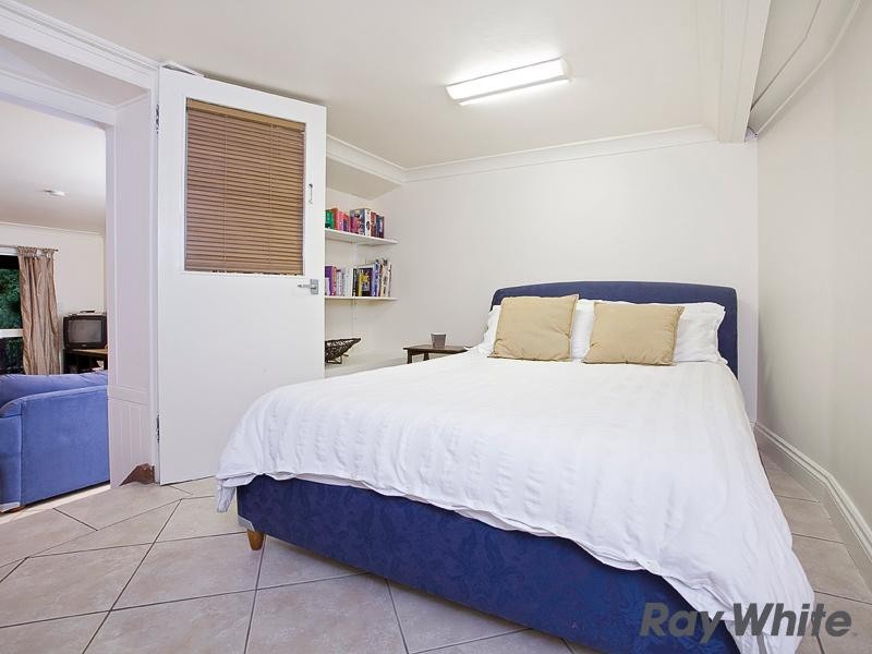 14 Parkhurst Avenue, Herston QLD 4006