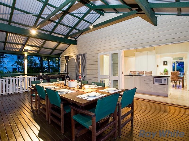 14 Parkhurst Avenue, Herston QLD 4006