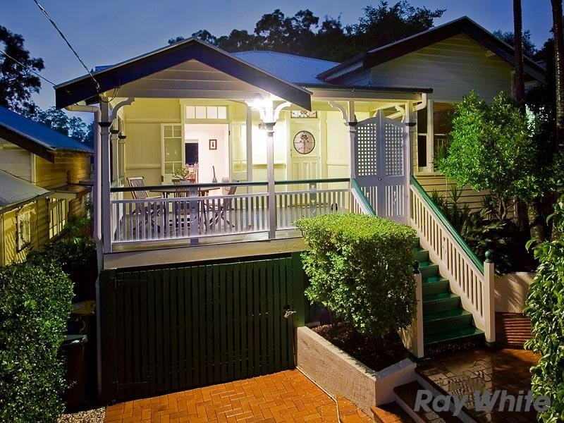 14 Parkhurst Avenue, Herston QLD 4006