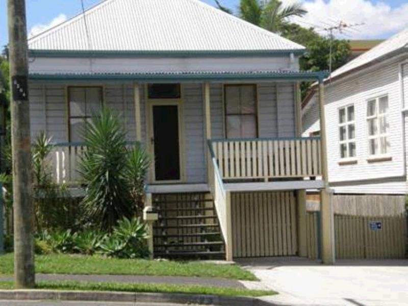 93 Victoria Street, Windsor QLD 4030