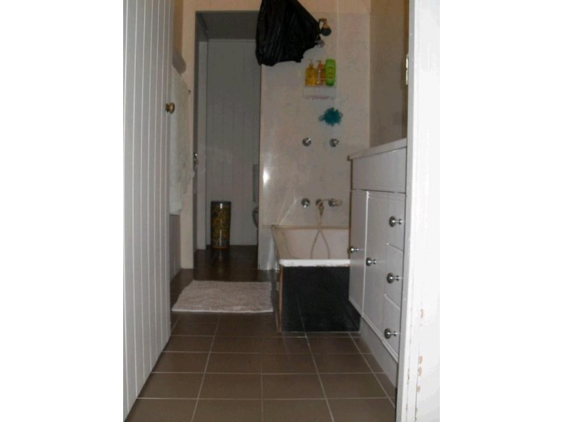 239 Lutwyche Road, Windsor QLD 4030