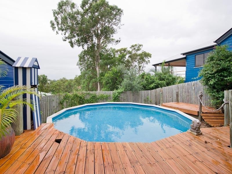 16 Larwood Place, Ferny Hills QLD 4055