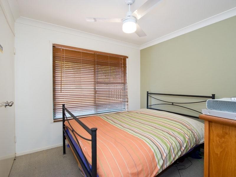 16 Larwood Place, Ferny Hills QLD 4055