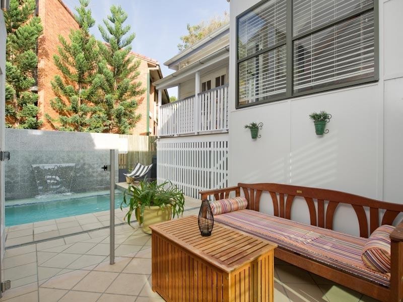 11 Goring Street, Newmarket QLD 4051