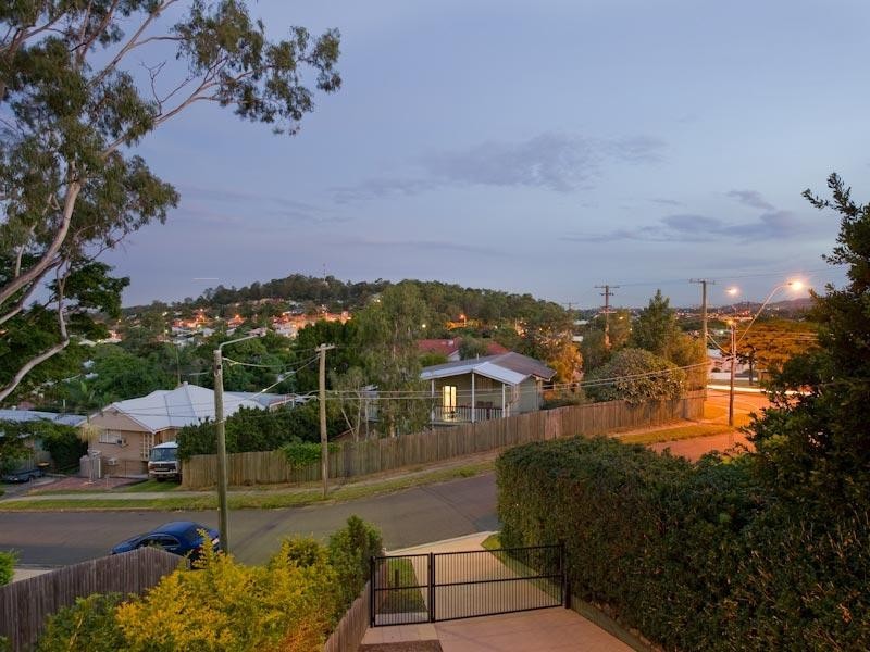 49 Castling Street, Stafford QLD 4053