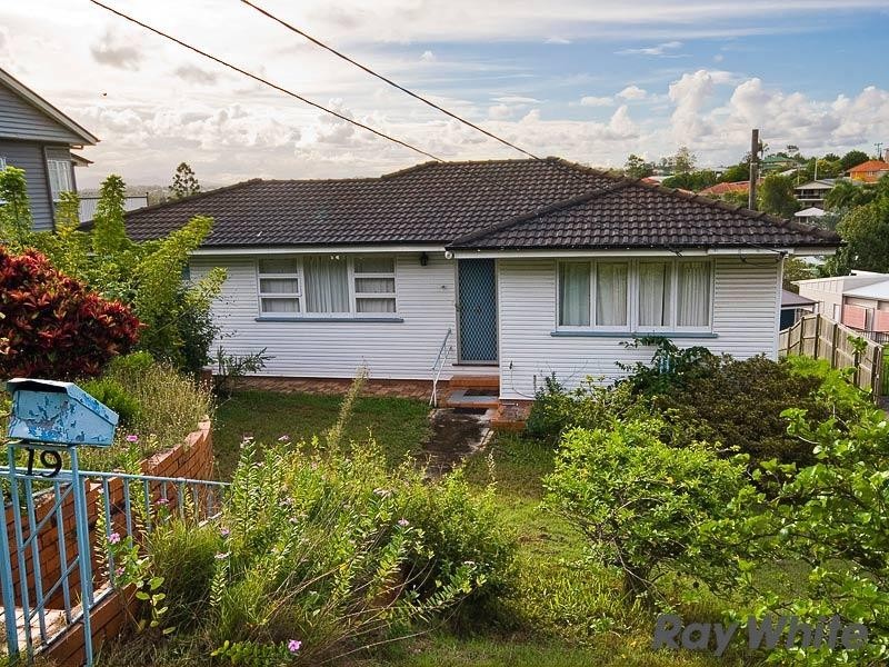 19 Bedford Street, Gordon Park QLD 4031