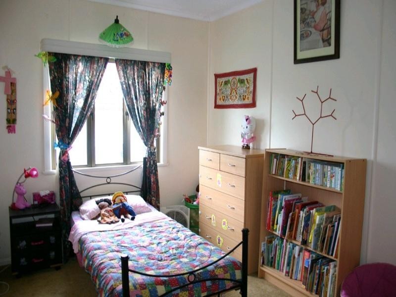 17 Noeline Street, Ashgrove QLD 4060