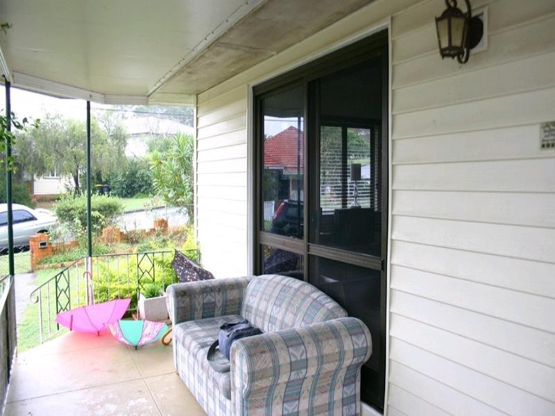 17 Noeline Street, Ashgrove QLD 4060