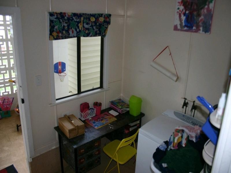 17 Noeline Street, Ashgrove QLD 4060