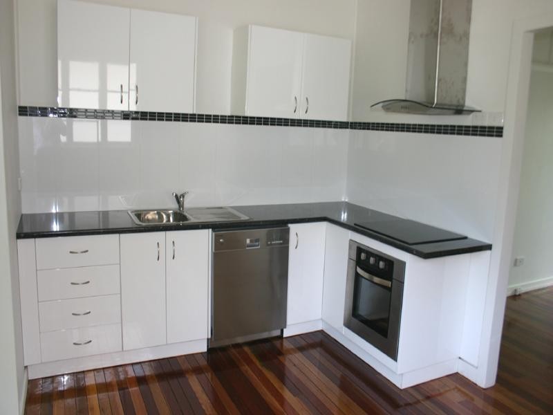 58 Pear Street, Greenslopes QLD 4120