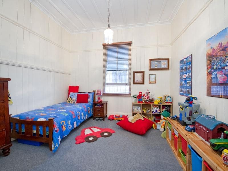 46 Swan Terrace, Windsor QLD 4030