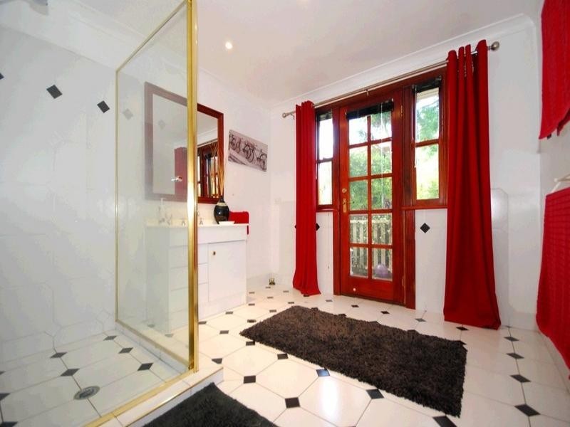 3 Walker Street, Windsor QLD 4030