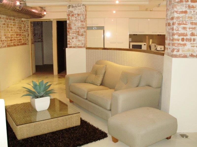 1b Kate Street, Newmarket QLD 4051